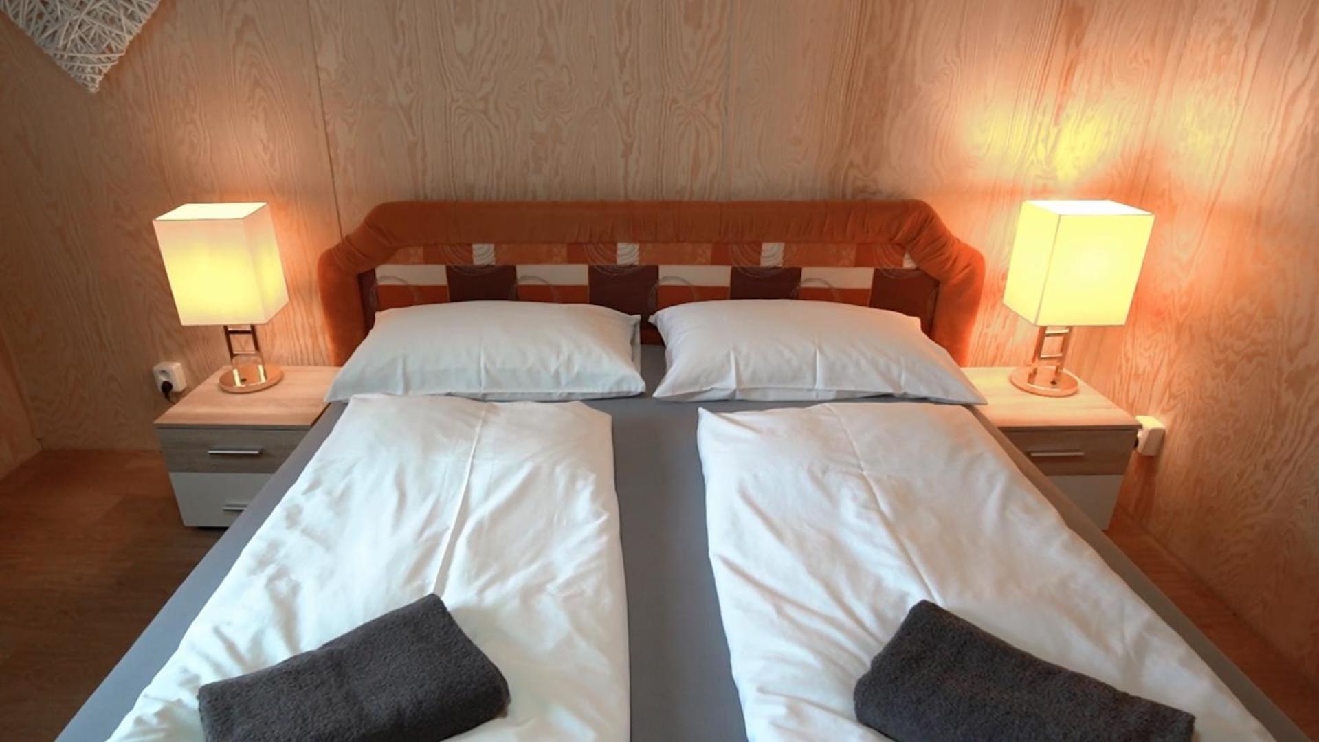 Ferienwohnung Vagon Lesna Jiřetín pod Jedlovou Exterior foto